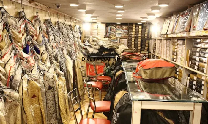 Khan A Complete Shop