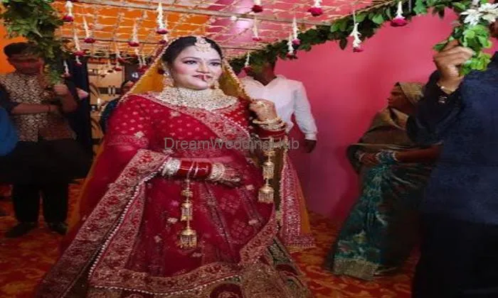 Khushboo Makeover & Beauty Parlour
