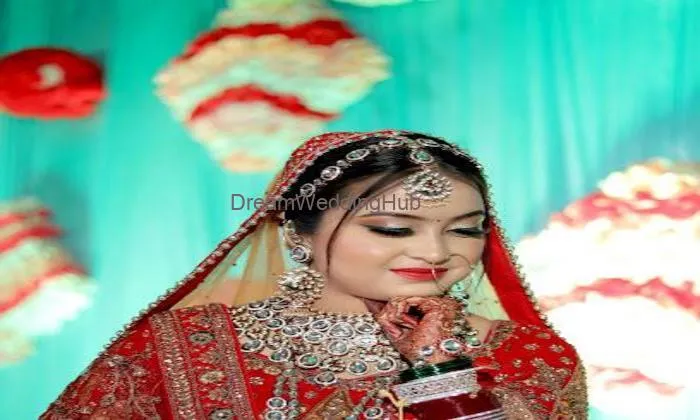 Khushboo Thakur Makeup Studio And Academy Hisar