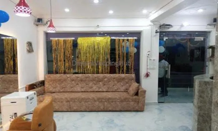 King Of Hair Salon & Makeup Studio