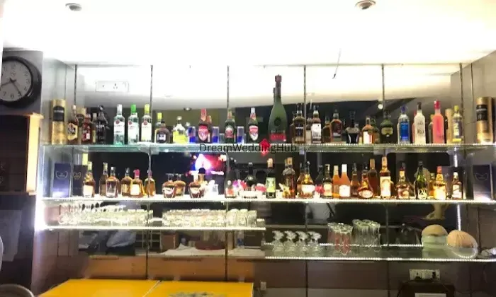 Kings Permit Room