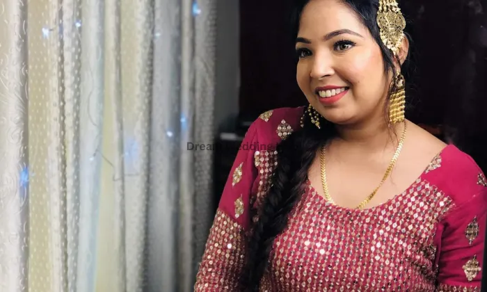 Komal Makeovers