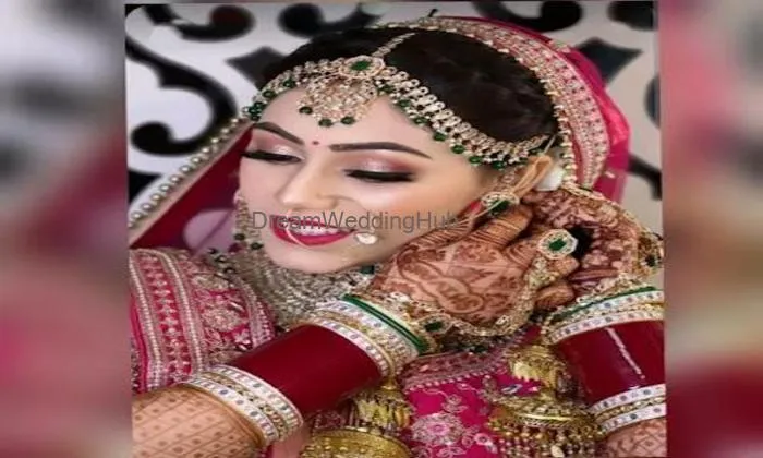 Komal Rajput Makeovers & Beauty Zone.
