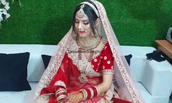 Koyel Beauty World  Makeup Artist