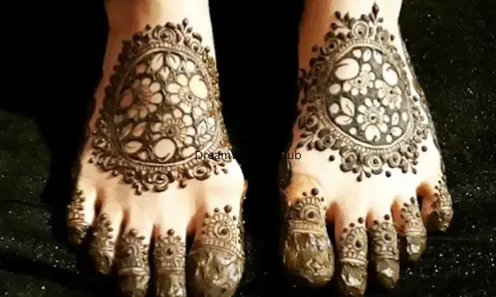 Krishna  Mehandi Artist