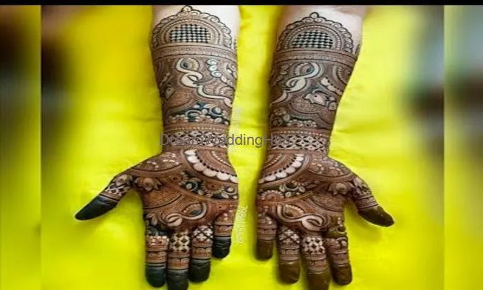 Krishna Mehndi Art