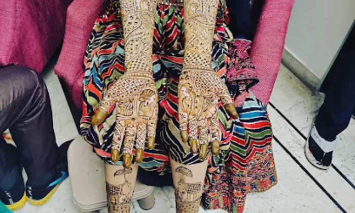 Krishna Mehndi Artist