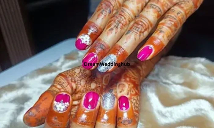 Kukus Nail Studio And Mehendi
