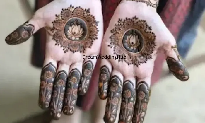 Kumudha Mehendi Designs