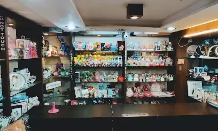 Kunjal Shringar Sadan And Gift Shop