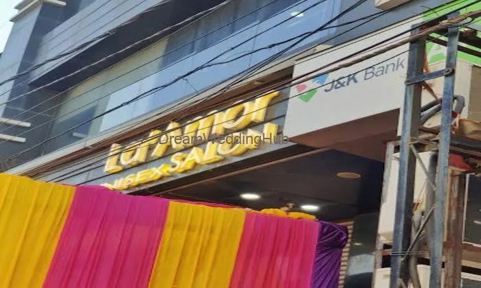 La' Amor Unisex Salon