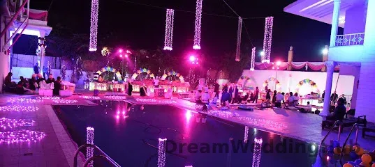 La Premier Resort And Spa