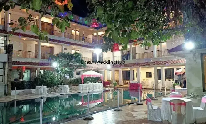 La Shimmer Resort