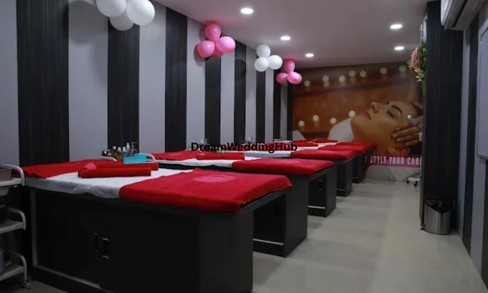Lakme Academy Meerut