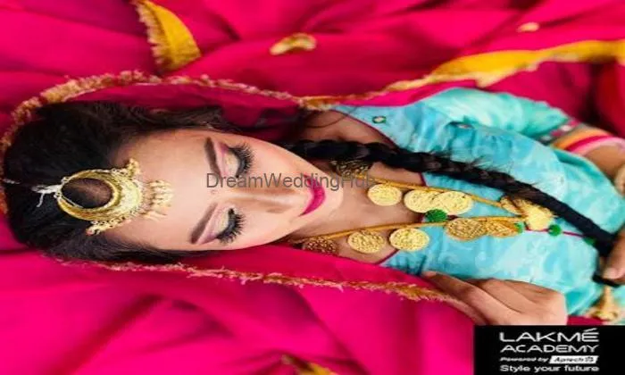 Lakme Academy Powered By Aptech Phagwara | Best Beauty Academy Academy In Phagwara | Makeup, Hair, Skin And Nail Courses