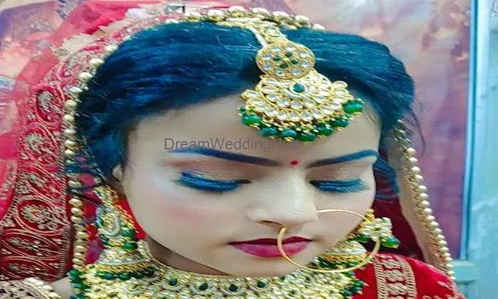 Lakshmi Beauty Salon & Academy