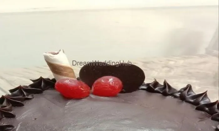 Lalan Cakes