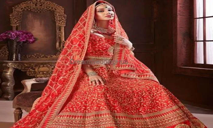 Lalpotu Collection