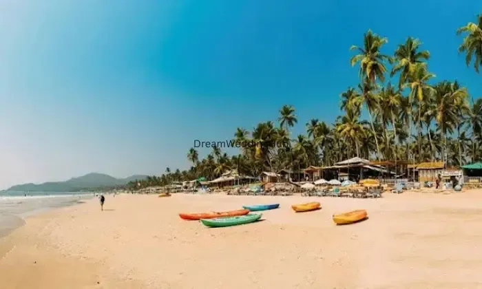 Lamour Beach Resort