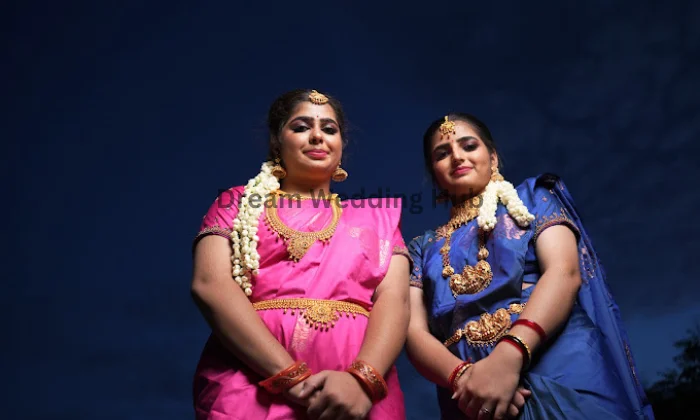 Lathas Beauty Parlor Lathas Beauty Parlor