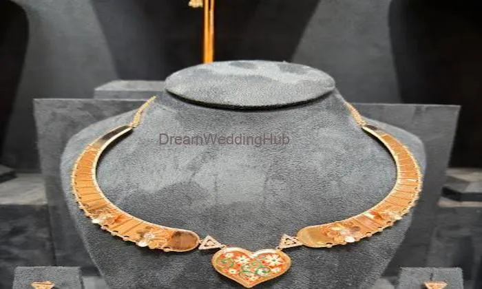 Lavika Jewellers