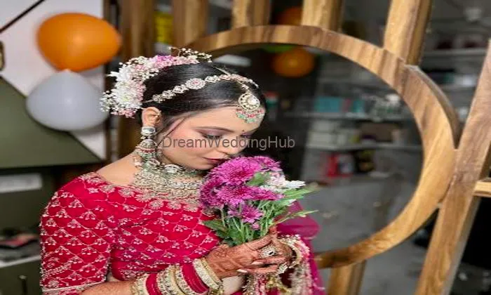 Lavish Salon Jabalpur