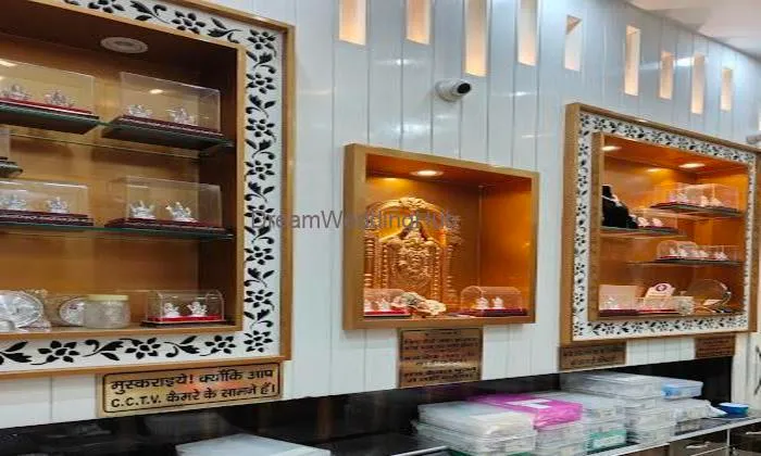 Laxmi Jewelers
