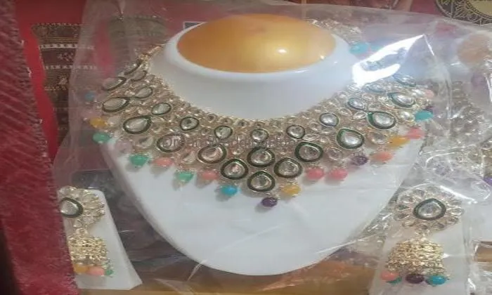 Laxmi Jewellery