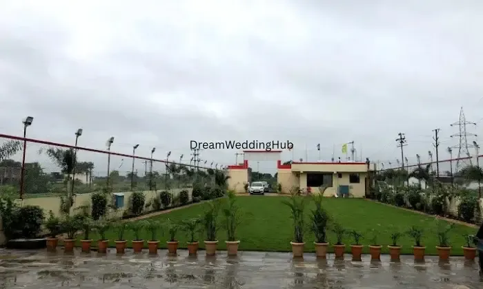 Laxmi Lawns