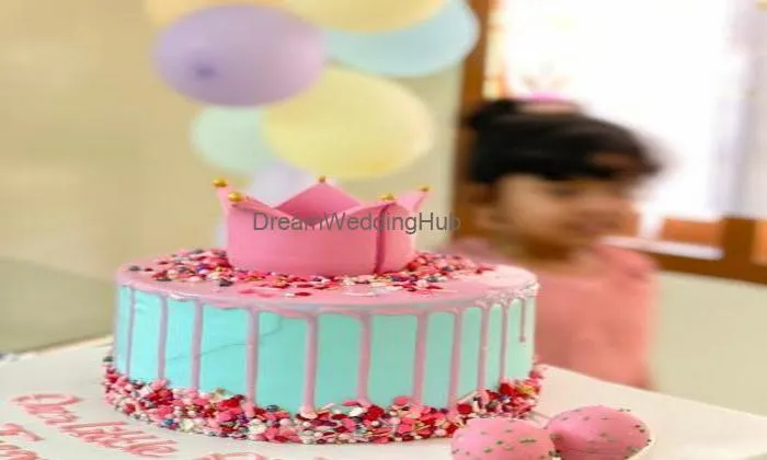 Le Bon Cakes & Delicacies