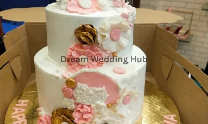 Lilac Florist  Live Cake