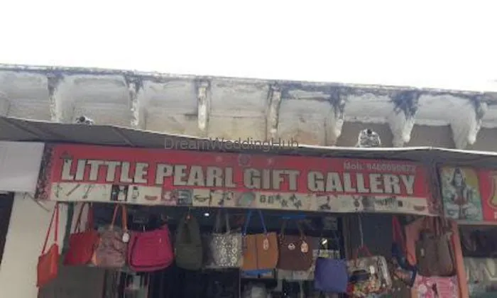 Little Pearl Gift Gallery