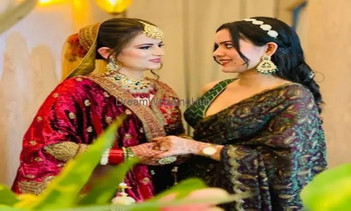 Look Well Unisex Salon-hd/silicon Bridal Makeup/smoothening/keratin/nail Art/hair Spa In Tohana