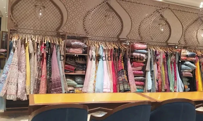 Looks Boutique