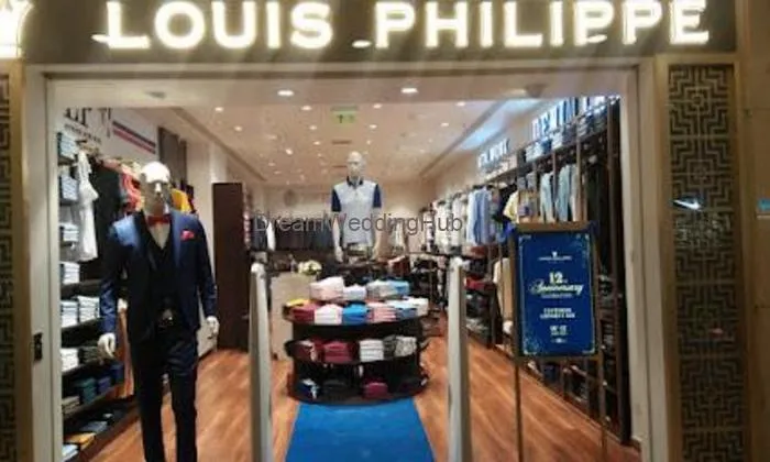 Louis Philippe - C-21 Mall Louis Philippe - C-21 Mall