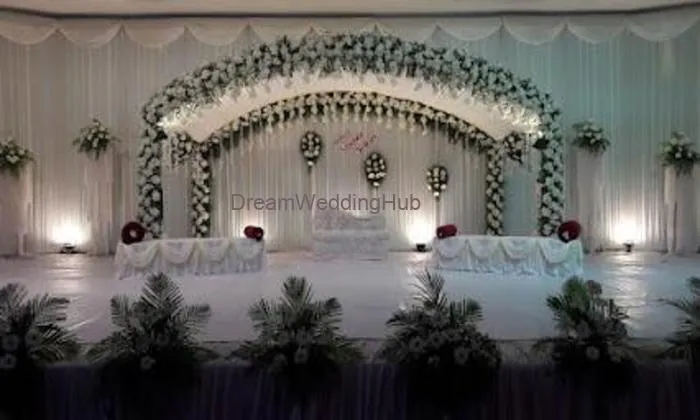 Lovely Decorators Lovely Decorators