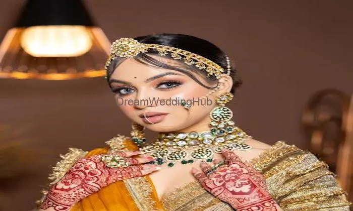 Lucky Makeover Salon & Academy - Bridal Makeup Artist/studio - Best Hair/skin Treatment/beauty Parlour In City Center Gwalior