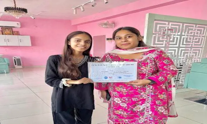 Luxe Lounge |best Salon In Kapurthala|