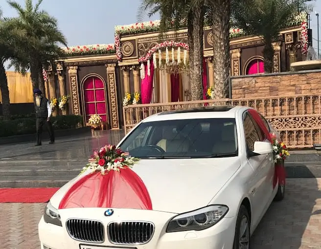Luxury Cars Rental 