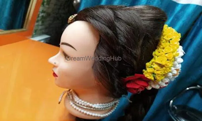 Lyca Makeup Studio & Ladies Beauty Parlour
