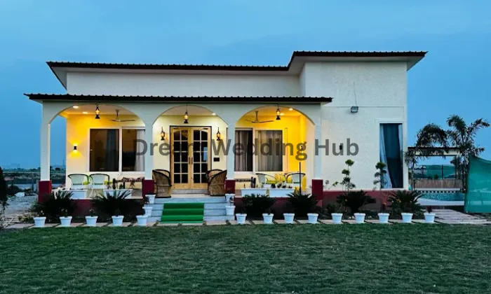 M H Farm With Pool