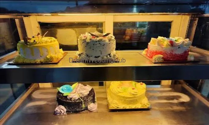Maa Bijasan Everfresh & Cafe