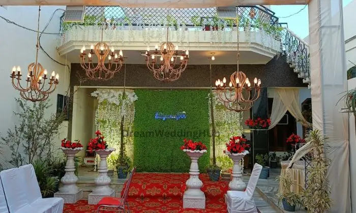 Maa Vaishno Flower Decoration