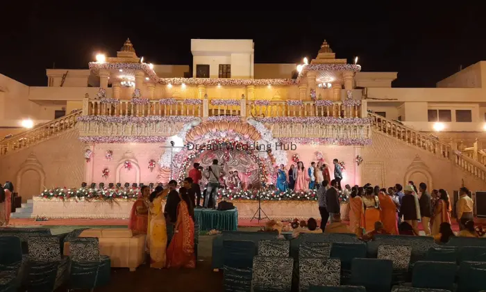 Maan Palace