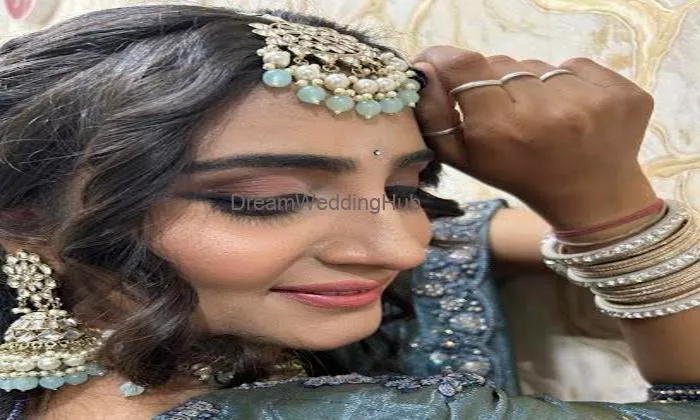 Madhvi Beauty Studio - Mb Studio