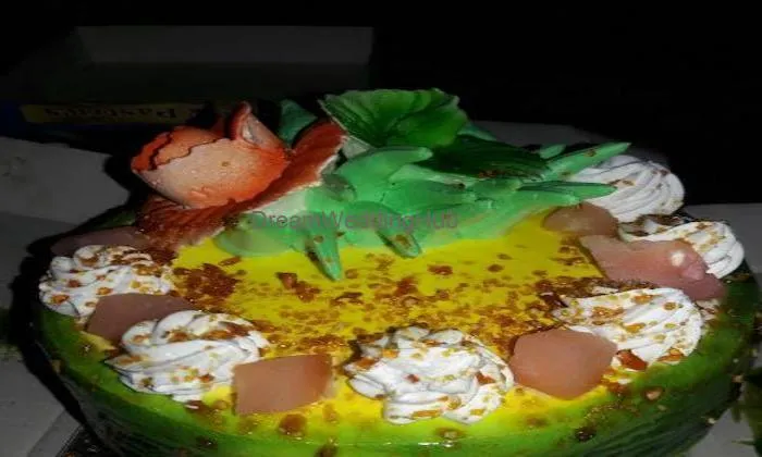 Maini Bakery