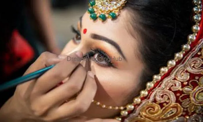 Makeover By Archana Arora - Best Professional Makeup Artist In Moga, Best Bridal Makeup Artist In Moga