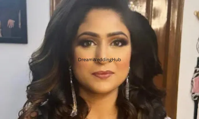 Makeup Art Company Unisex Salon