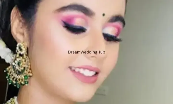 Makeup Artist Anuradha