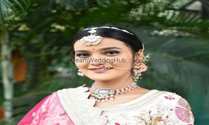 Makeup Artist Nidhi Bhandari